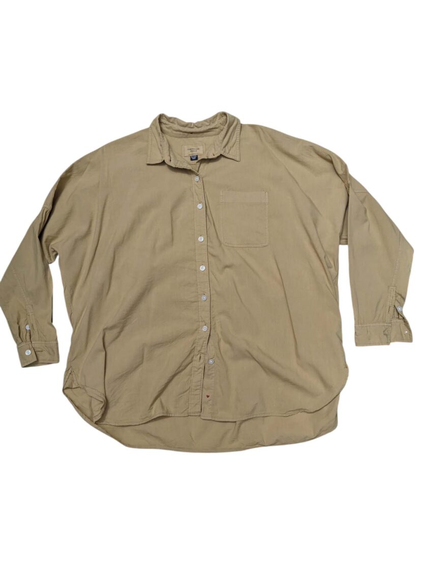 Blusa American Eagle khaki Talla L