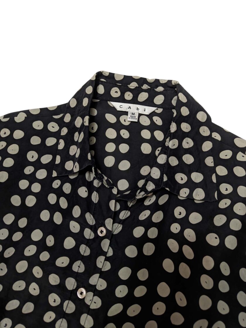 Blusa Cabi de bolitas Talla M - Imagen 2