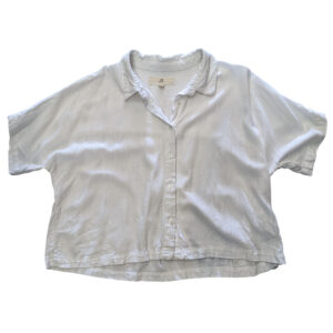 Blusa de botones crop blanca Talla M $150