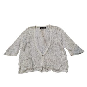 Blusa blanca con botones tipo crochet Talla M