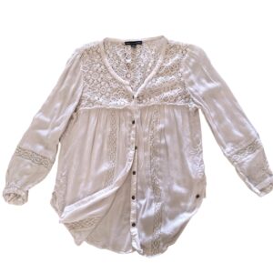 Blusa American Eagle con partes tipo crochet Talla S